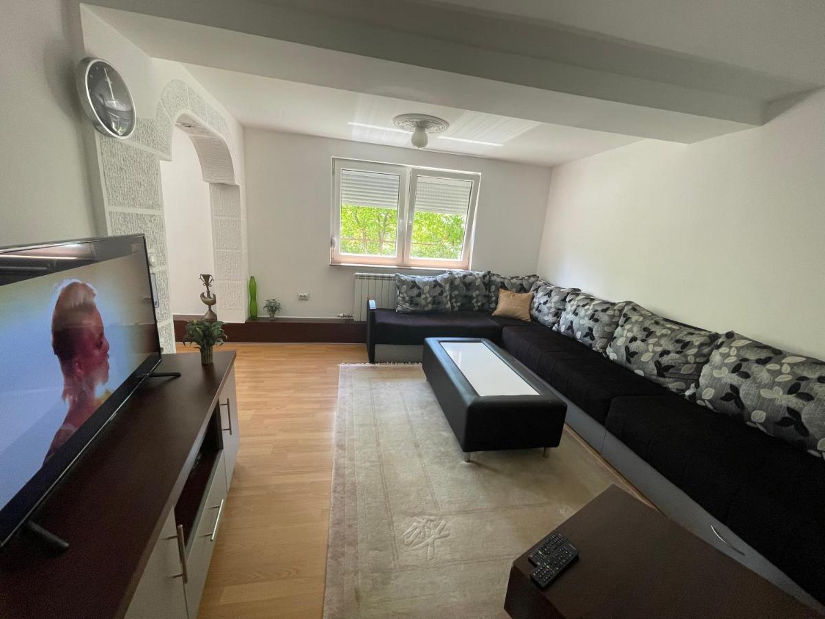 Kemica Apartment ซาราเยโว ภายนอก รูปภาพ