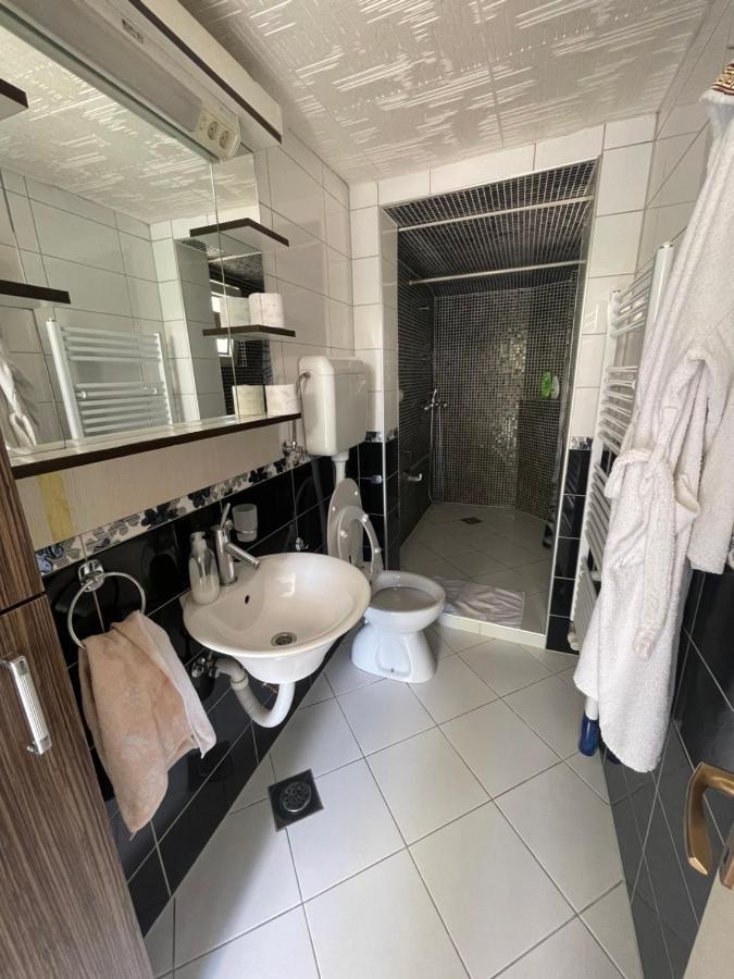 Kemica Apartment ซาราเยโว ภายนอก รูปภาพ